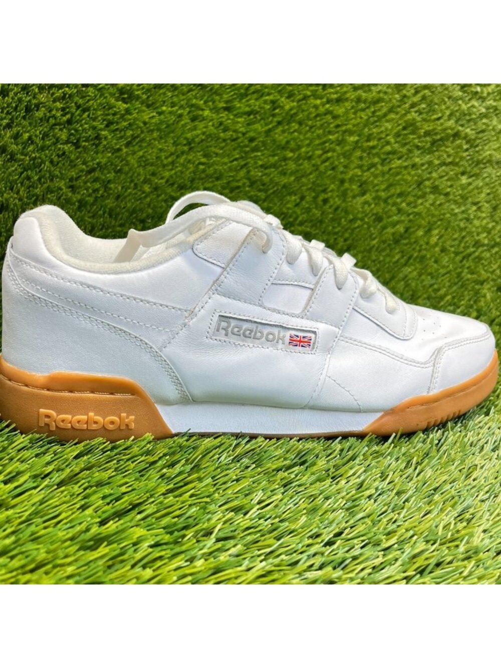Reebok Workout Plus Mens Size 11.5 White Gum Athletic Leather Shoes Sneakers